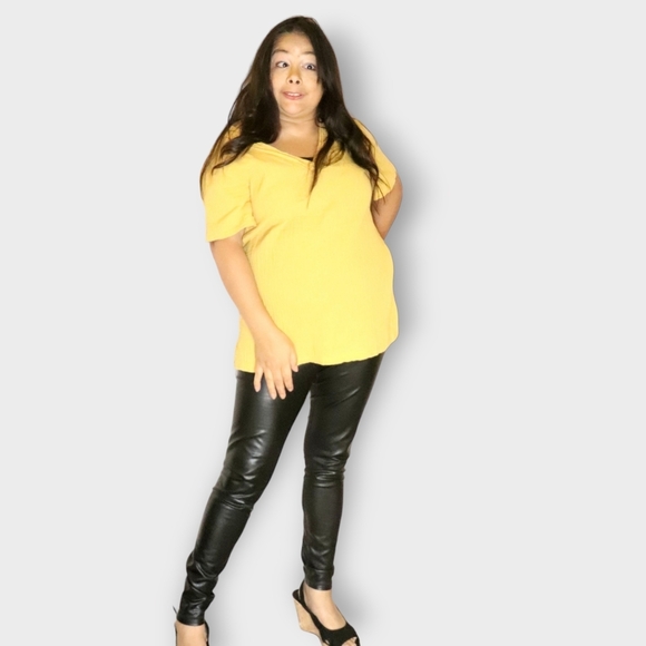 WOMENS YELLOW SIZE LARGE T SHIRT - Picture 1 of 4